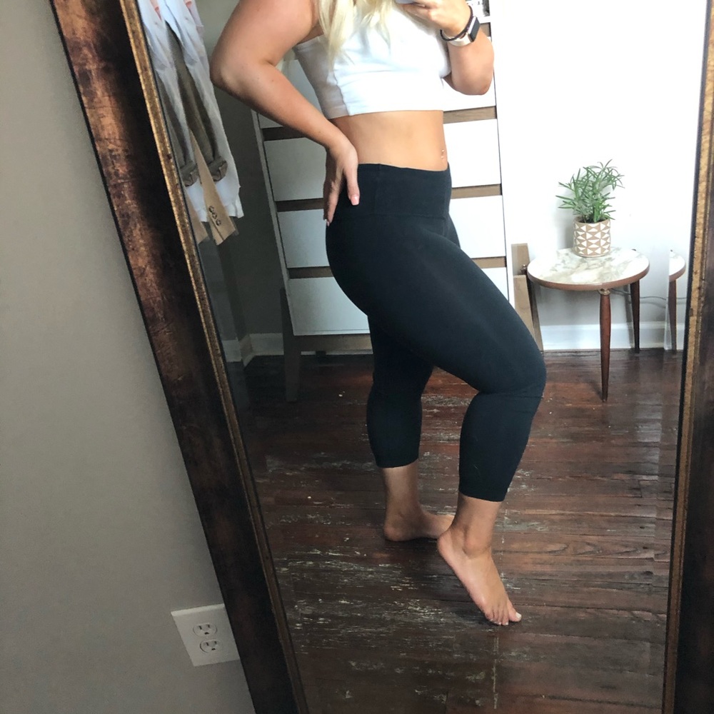 ✨Lululemon Leggings 4✨ - Picture 4 of 10